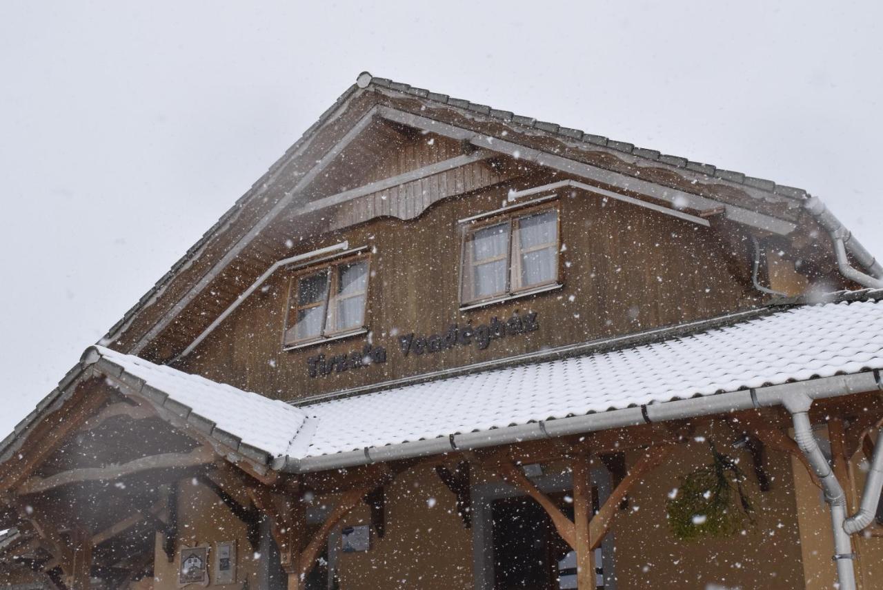 Tiszafa Vendeghaz Szentgal Hotel Exterior photo